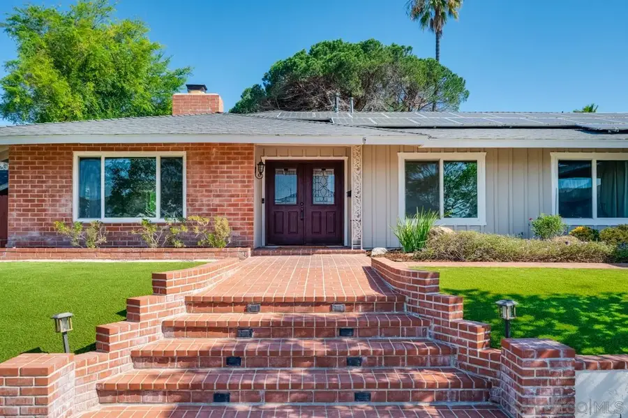 7634 Flag Lake, San Diego, CA 92119 - #2