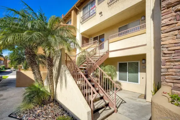15383 Maturin Dr #221, San Diego, CA 92127