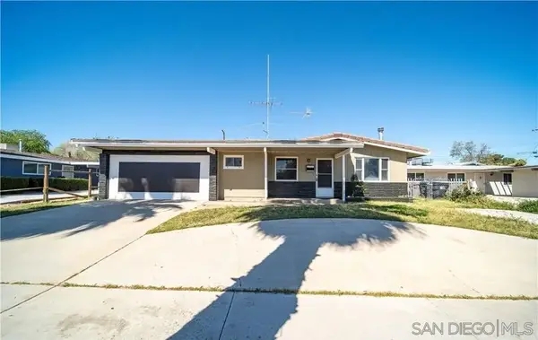 44641 5th St E, Lancaster, CA 93535