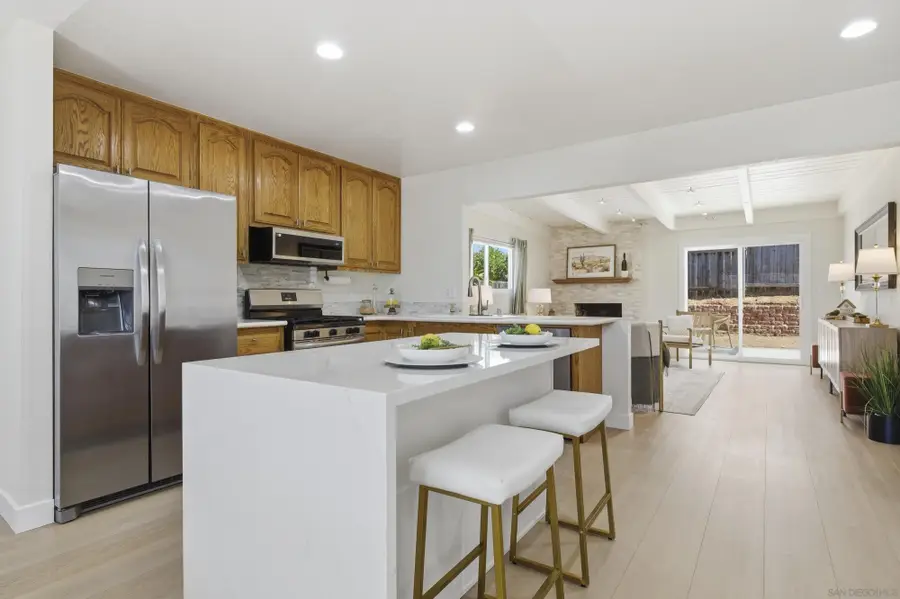 8595 Flanders Dr, San Diego, CA 92126 - #3