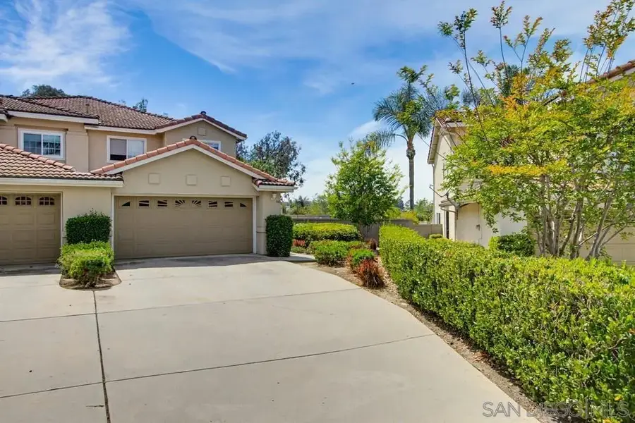 340 Ferrara, Vista, CA 92083 - #2