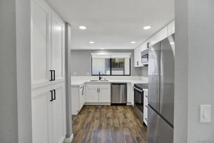 8878 Regents Road #201, San Diego, CA 92122 - #3