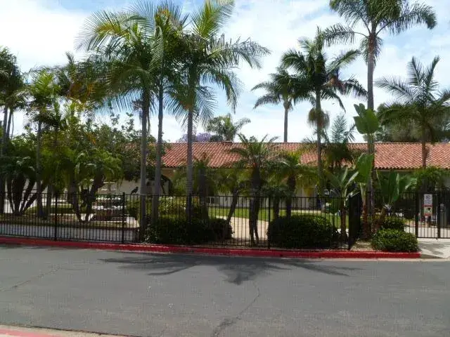 4044 Loma Riviera Cir, San Diego, CA 92110 - #3