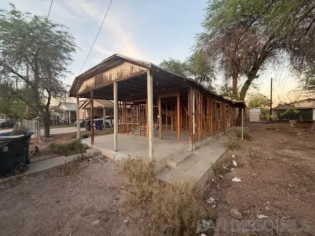322 S 14 St, Brawley, CA 92227 - #2