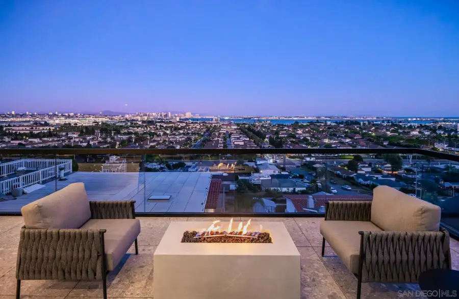 2035 Evergreen St, San Diego, CA 92106 - #2