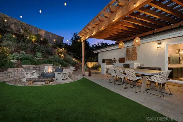 3343 Del Rio Ct, Carlsbad, CA 92009