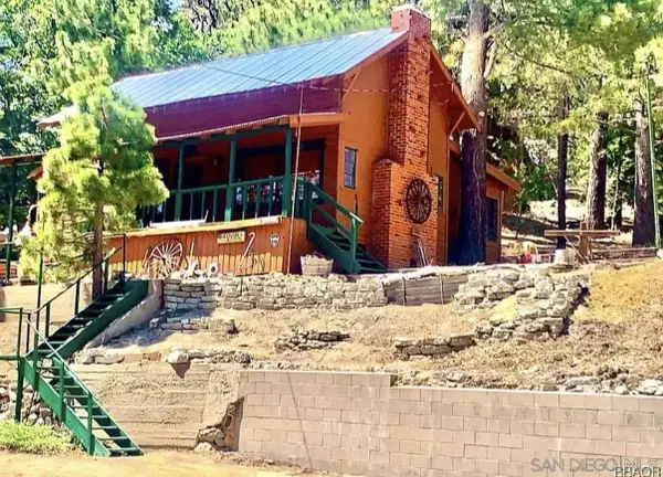 33140 Juniper Lane, Green Valley Lake, CA 92341