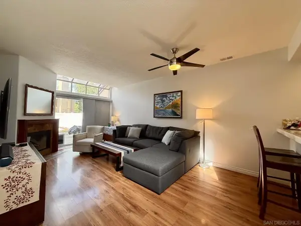 992 S Country Glen Way, Anaheim, CA 92808