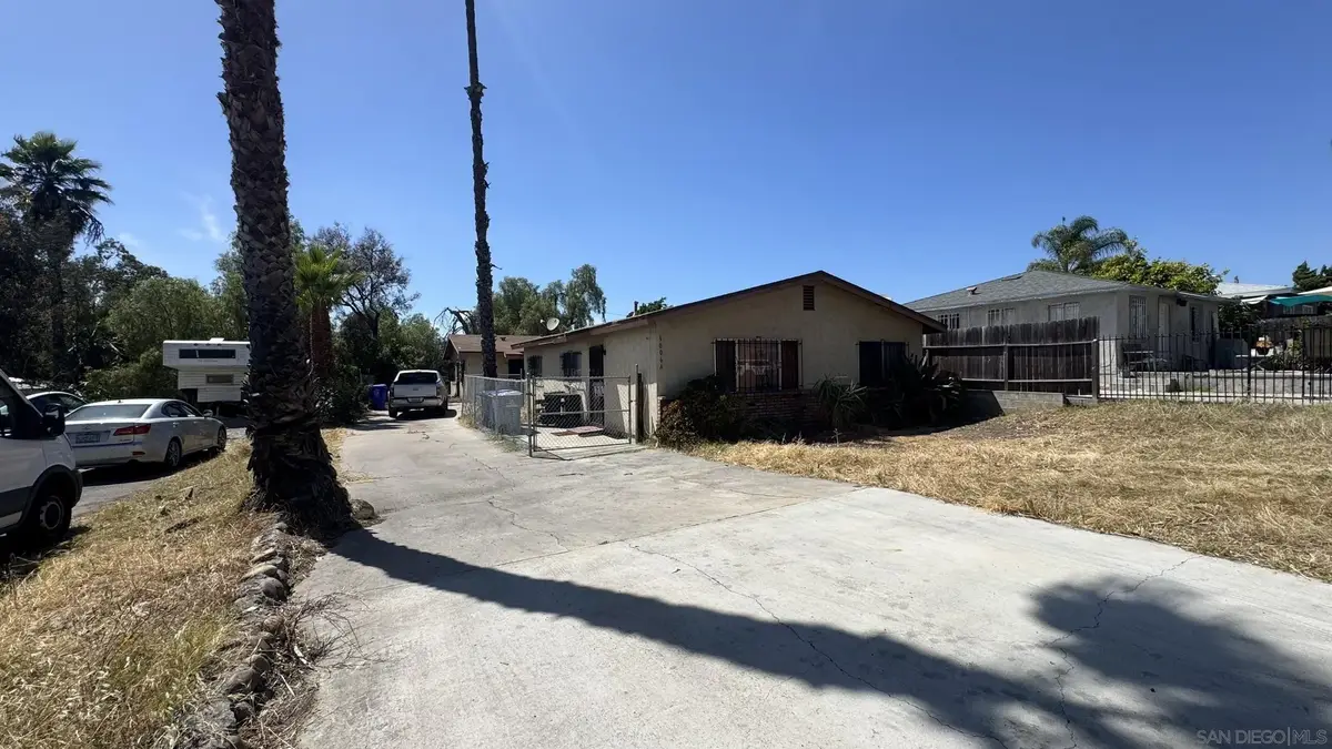 3006 Chamoune, San Diego, CA 92105 - #1