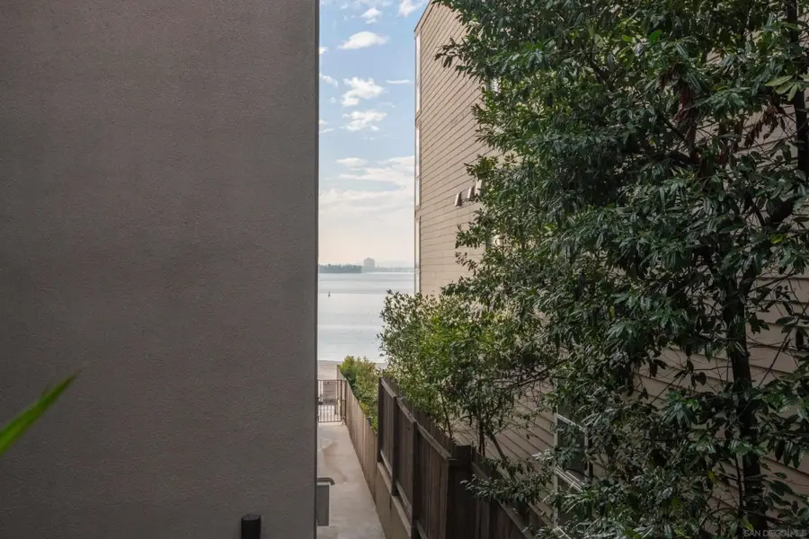 1235 Parker Pl #2B, San Diego, CA 92109 - #3