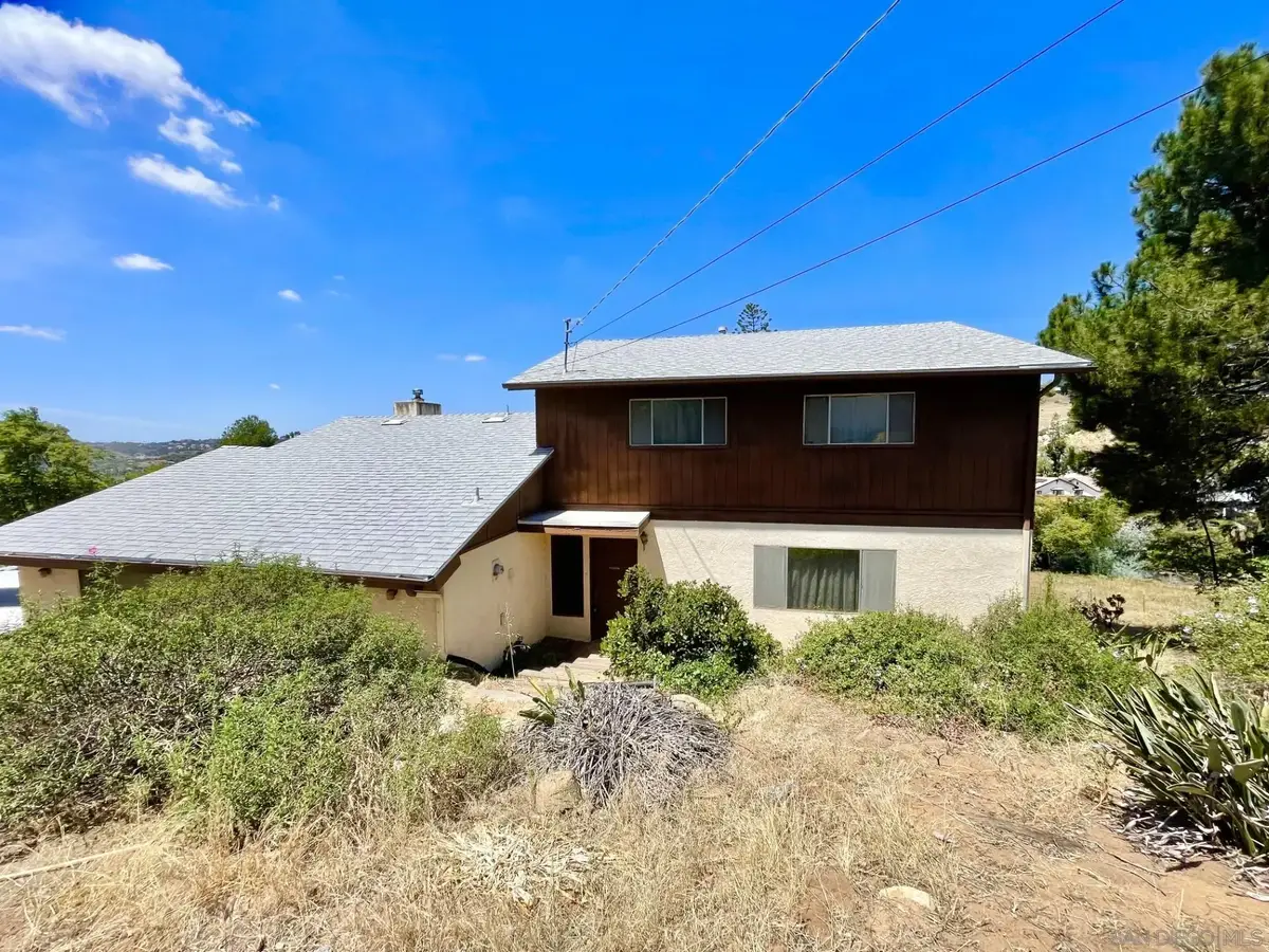1758 Vista Grande, El Cajon, CA 92019 - #1