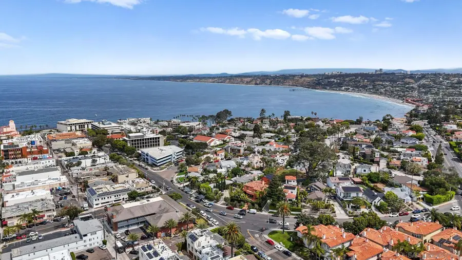 7713 Ivanhoe Ave., La Jolla, CA 92037 - #3