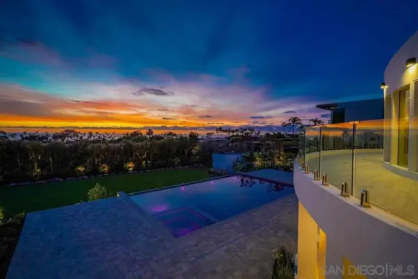 8308 Calle Del Cielo, La Jolla, CA 92037