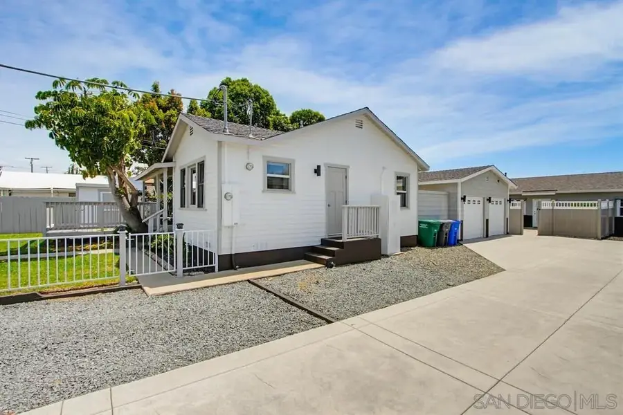 1027 Knowles Ave, Carlsbad, CA 92008 - #2