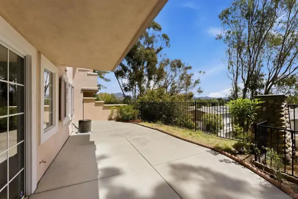 12041 Tivoli Park Row 2, San Dego, CA 92128