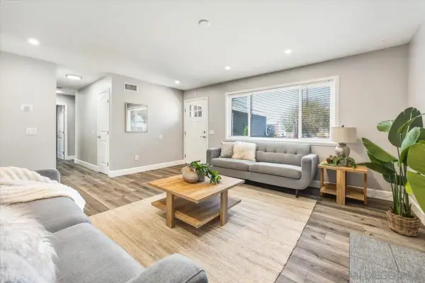 5325 Bonita Dr, San Diego, CA 92114