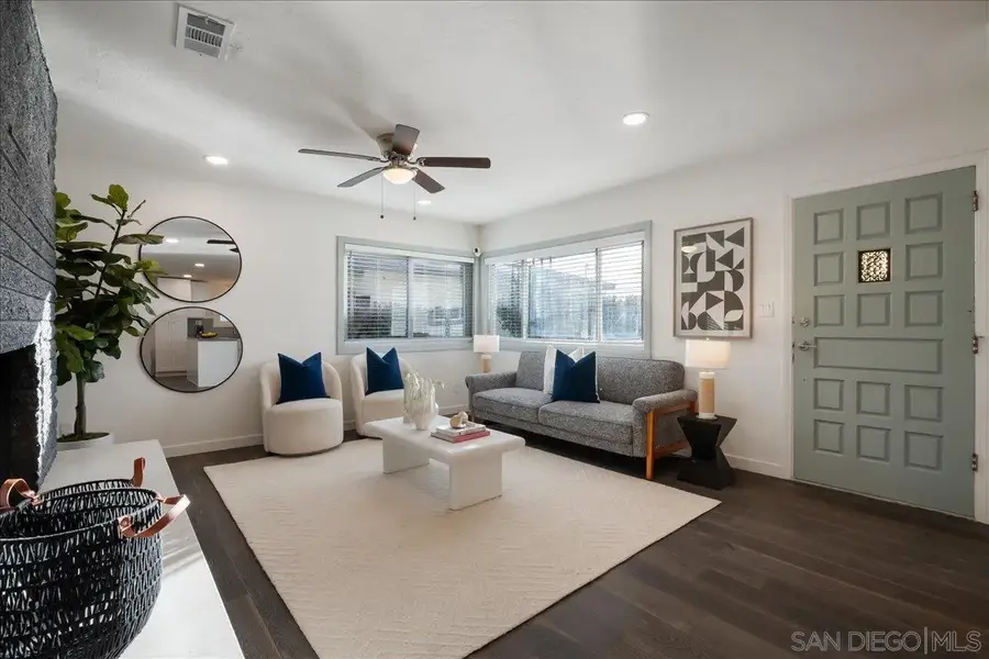 941 8th St, Imperial Beach, CA 91932 - #3