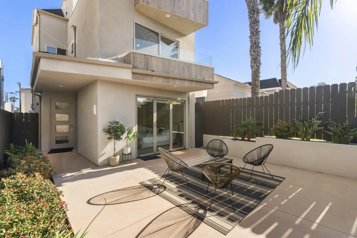 851-53 Sapphire, San Diego, CA 92109 - #1