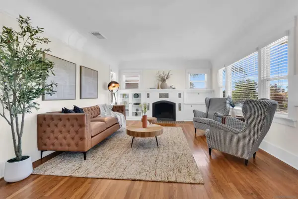 3693 Arnold Ave, San Diego, CA 92104