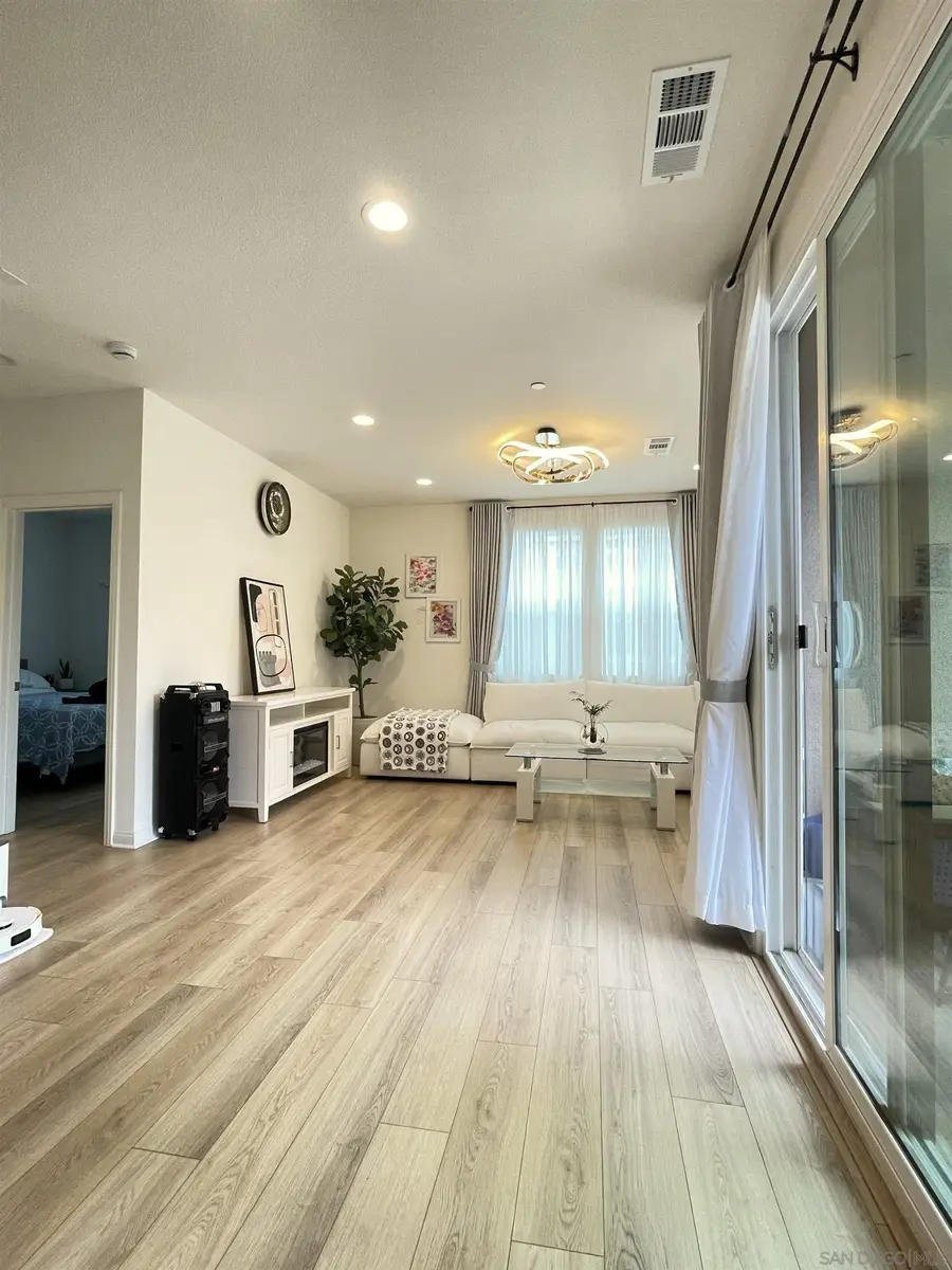 2708 Juniper Berry St, Spring Valley, CA 91977 - #3