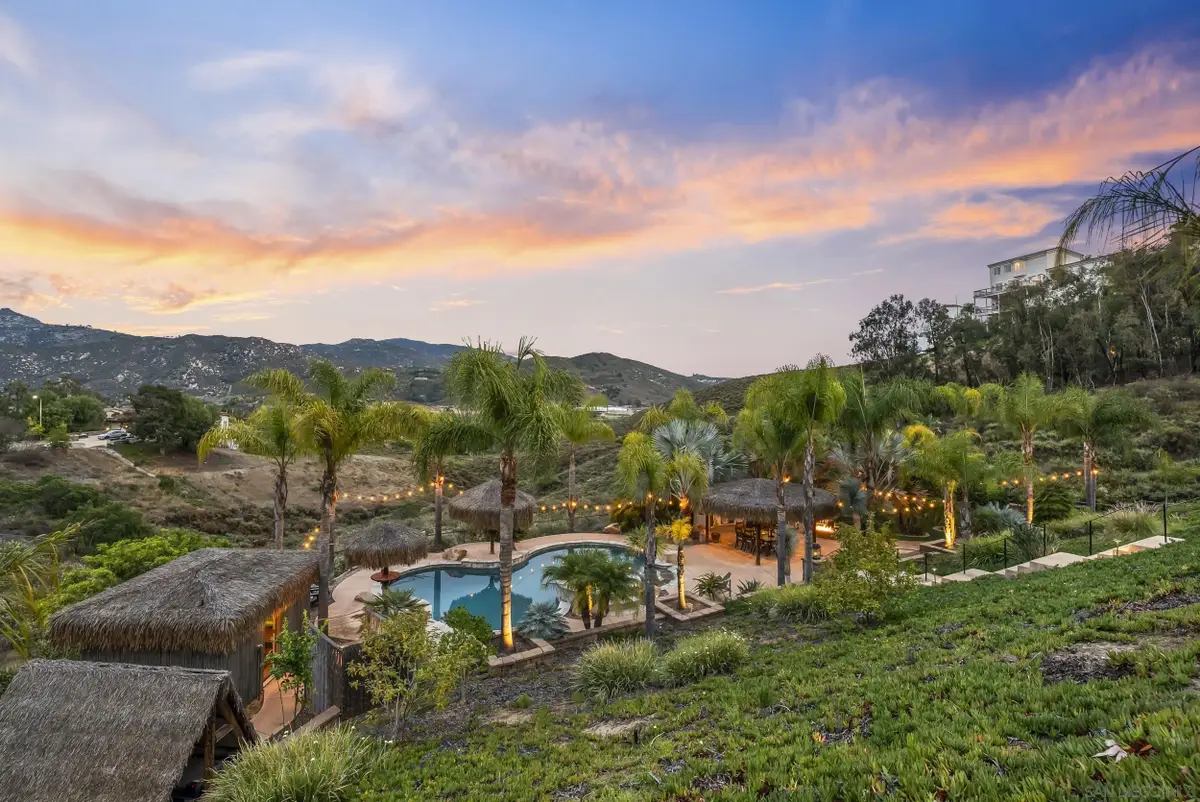 1101 Sierra Linda, Escondido, CA 92025 - #1