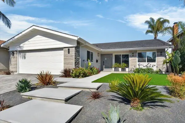 3945 Biddle St., San Deigo, CA 92111