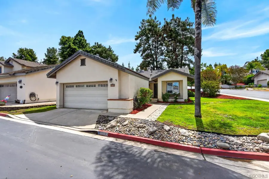 1272 Lancer Glen, Escondido, CA 92029 - #2