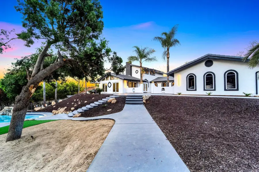 3065 Fairview Drive, Vista, CA 92084 - #3