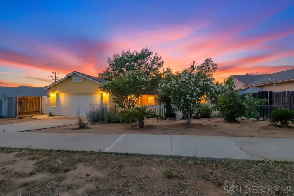 1284 Tangerine St, El Cajon, CA 92021 - #1