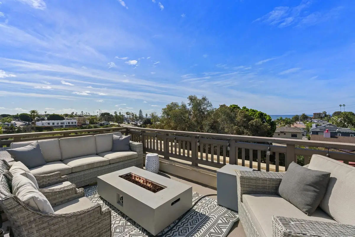 215 2nd St #101, Encinitas, CA 92024 - #1