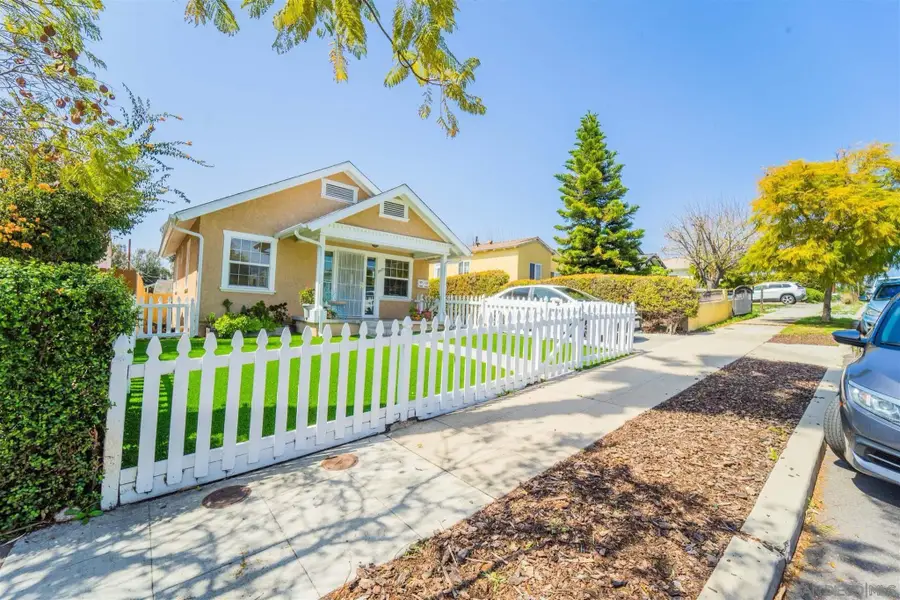 3420-22 Cherokee Pt., San Diego, CA 92104 - #3