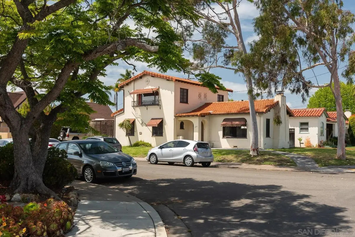 1240 Golden Gate Dr., San Diego, CA 92116 - #1