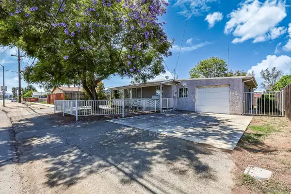 414 E Lincoln Ave, Escondido, CA 92026