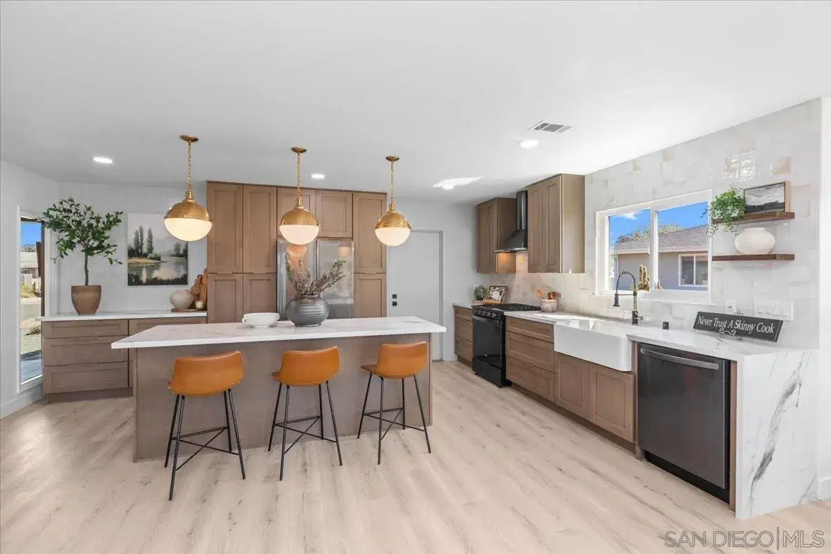 16462 Sarape Dr., San Diego, CA 92128 - #1