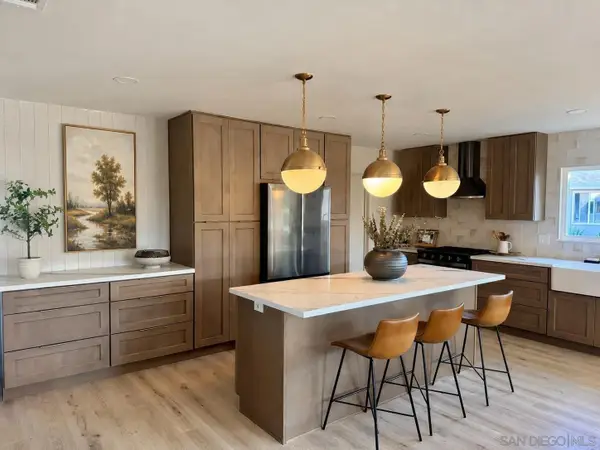 16462 Sarape Dr., San Diego, CA 92128