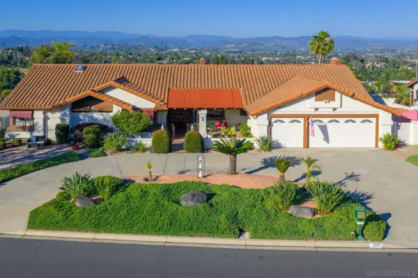 2233 Cortina Circle, Escondido, CA 92029