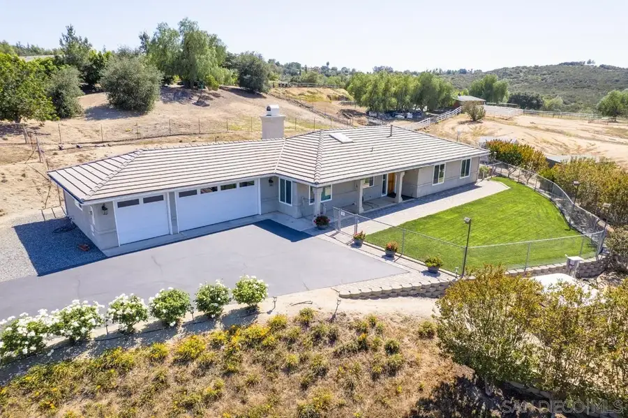 27611 Kiavo Dr, Valley Center, CA 92082 - #2