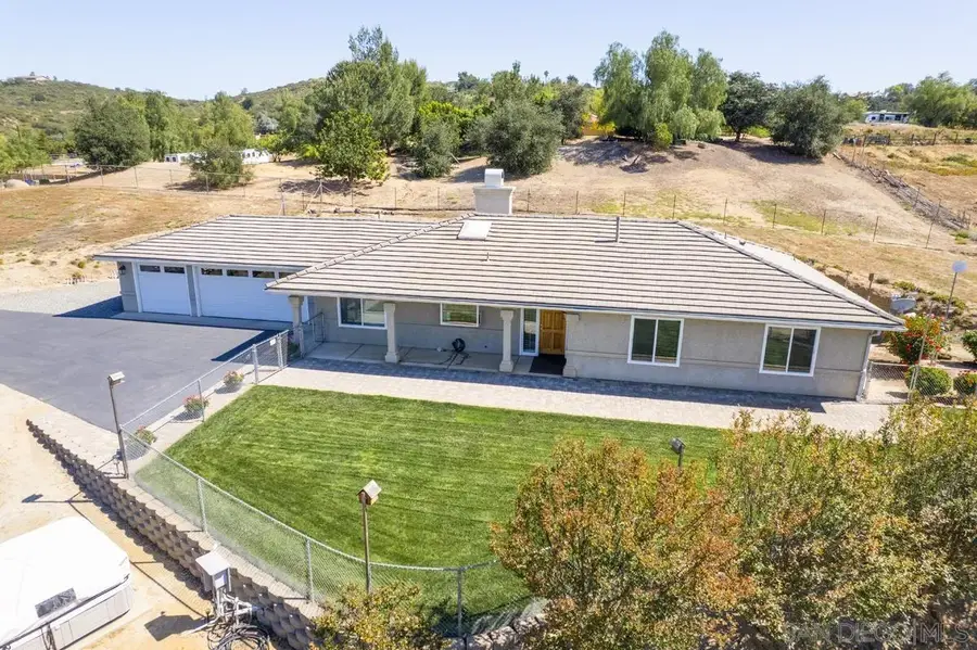 27611 Kiavo Dr, Valley Center, CA 92082 - #3