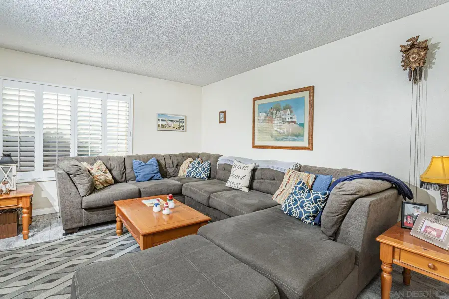 3433 Fairlomas, National City, CA 91950 - #3