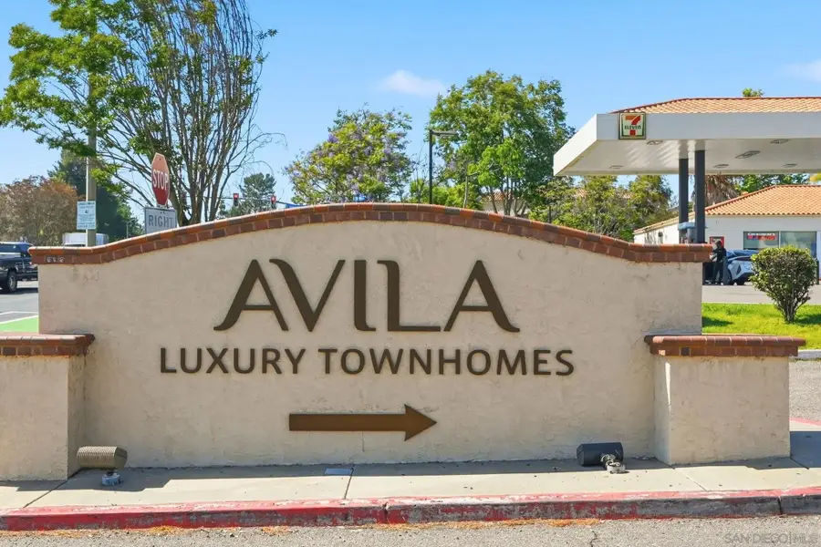 1576 Castillo Way #45, Vista, CA 92081 - #3