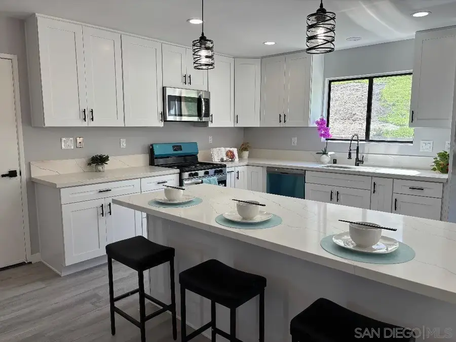 9211 Todos Santos Drive, Santee, CA 92071 - #2