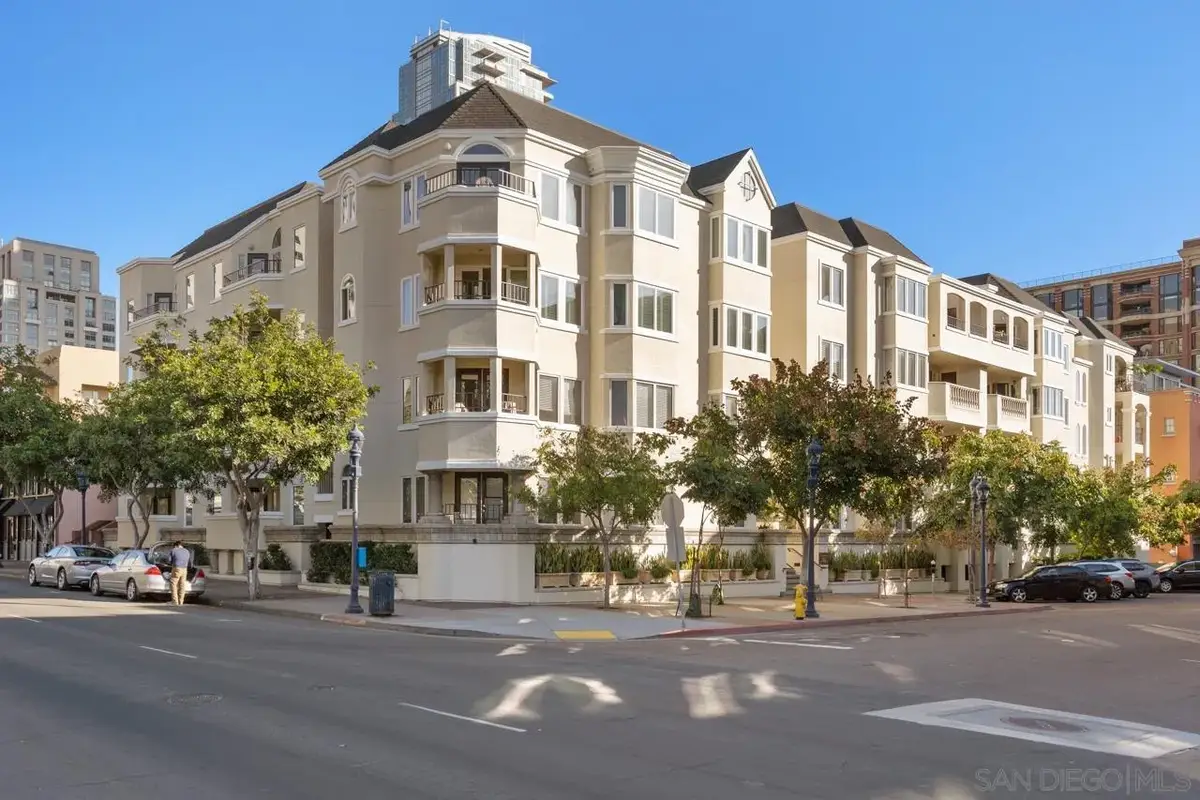 655 Columbia St #108, San Diego, CA 92101 - #1
