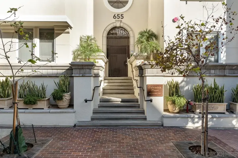 655 Columbia St #108, San Diego, CA 92101 - #2