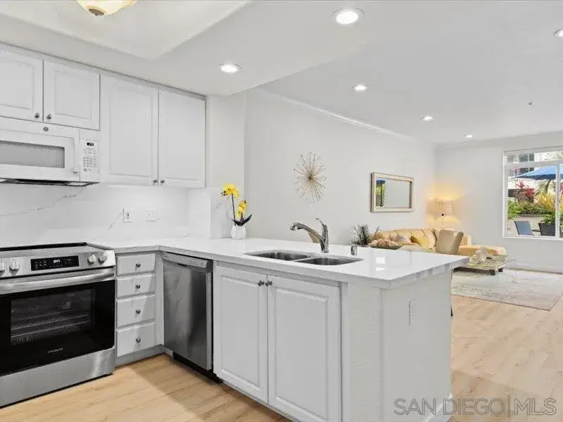 9237 Regents Rd. #K101, La Jolla, CA 92037 - #3