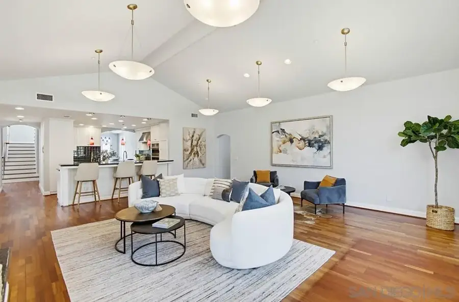 2025 Frankfort, San Diego, CA 92110 - #2