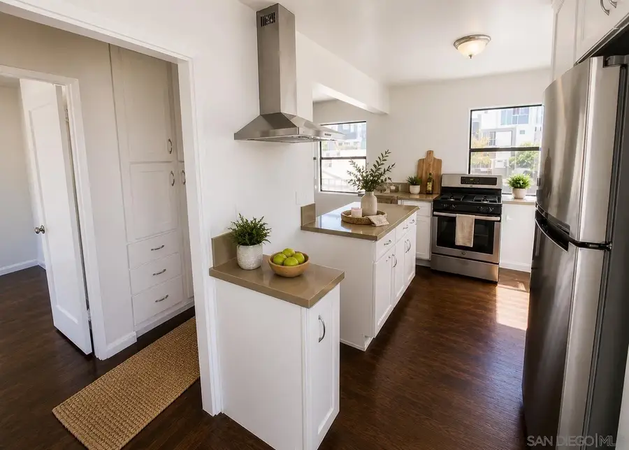 3023-3029 Jarvis St, San Diego, CA 92106 - #2
