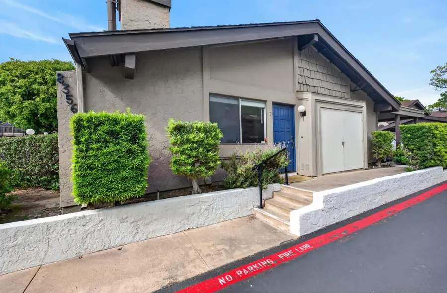 8356 Via Sonoma #D, La Jolla, CA 92037 - #3