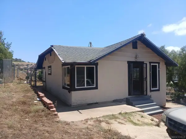 2530 Cherimoya, Vista, CA 92084