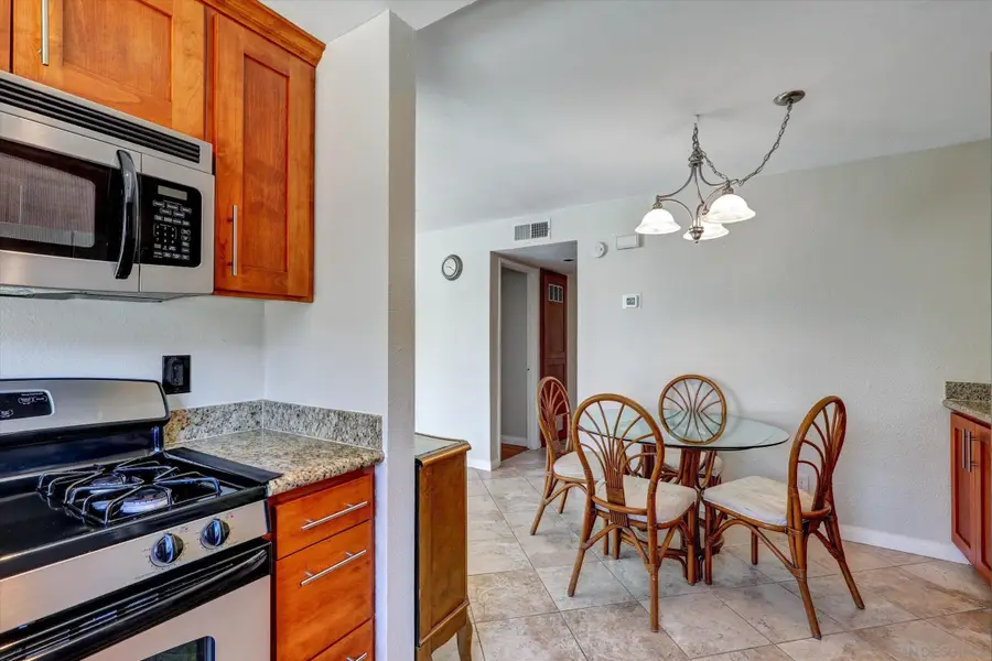 9837 Caspi Gardens Dr 7, Santee, CA 92071 - #3