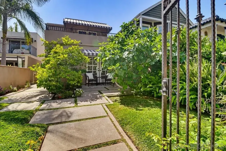 313 I Ave, Coronado, CA 92118 - #3